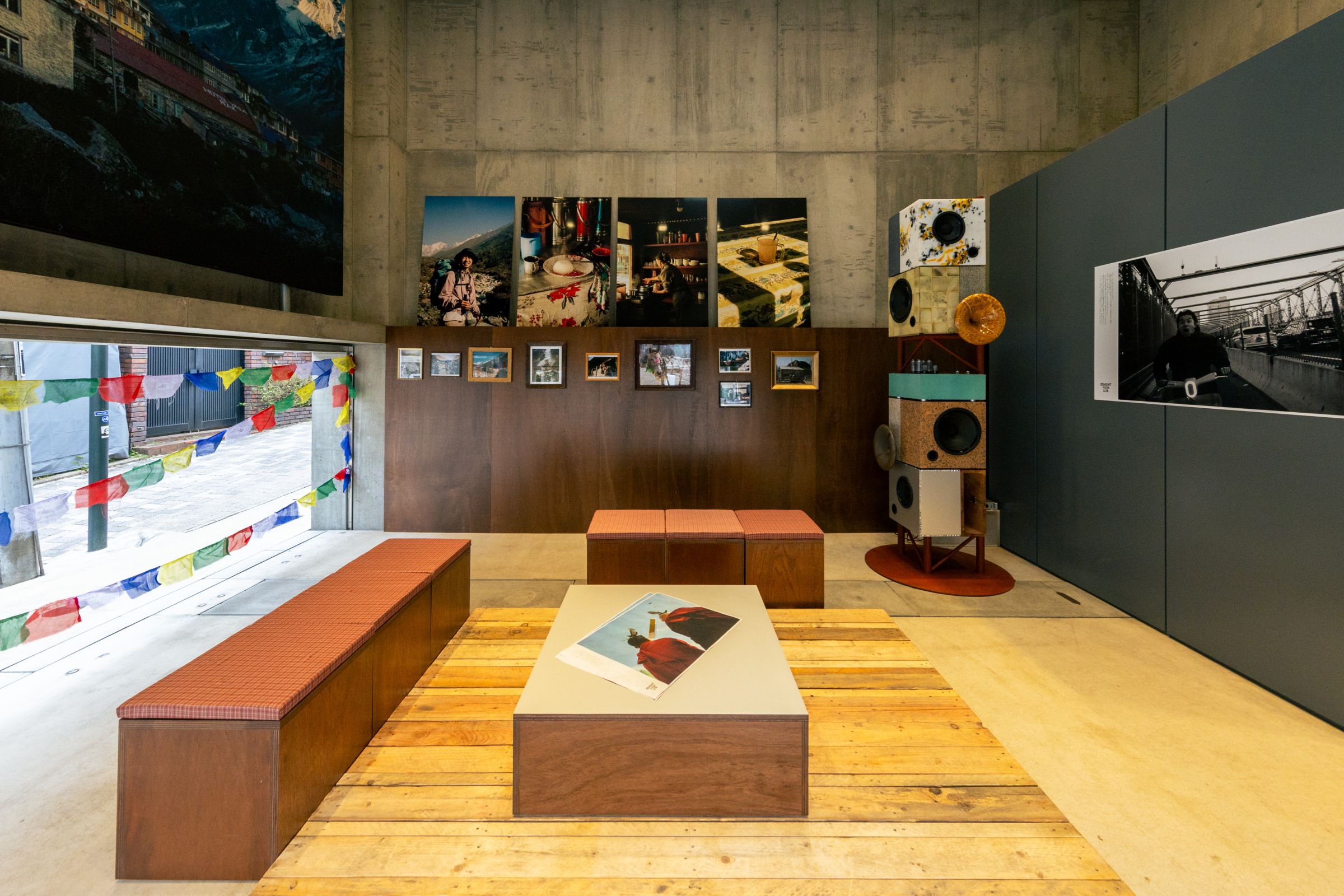 MIDNIGHT PIZZA CLUB Special Exhibition　-音響装置「noon by material record」設置-
